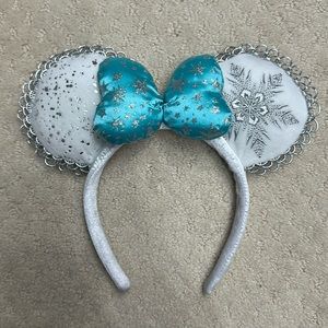 Minnie Mouse Paris Disneyland Ears